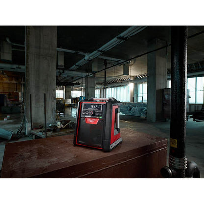 M18 Lithium-Ion Cordless Jobsite Radio/Charger