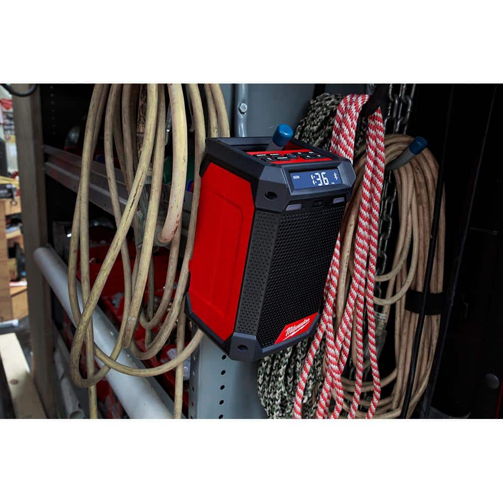 M12 12V Lithium-Ion Cordless Bluetooth/AM/FM Jobsite Radio with M12 12V Lithium-Ion CP High Output 2.5Ah Battery Pack